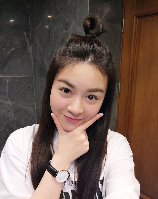 苹果味的第一张照片--昆明相亲服务中心