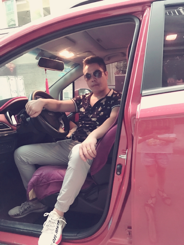 浩的第一张照片--昆明相亲服务中心