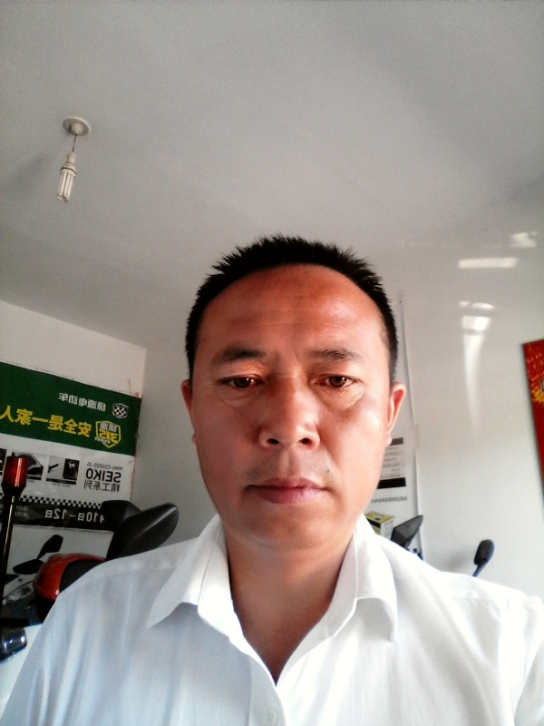 左手的第一张照片--昆明相亲服务中心