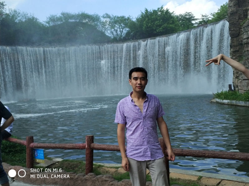 追梦人的第一张照片--昆明相亲服务中心