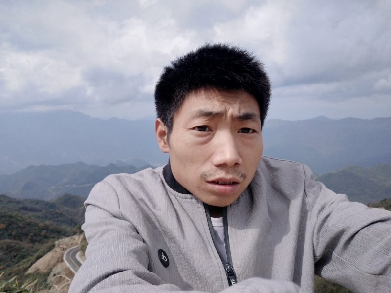 向后半生奋斗的第一张照片--昆明相亲服务中心