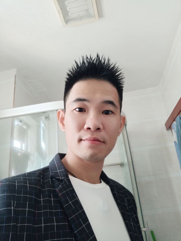 往事随风的第一张照片--昆明相亲服务中心