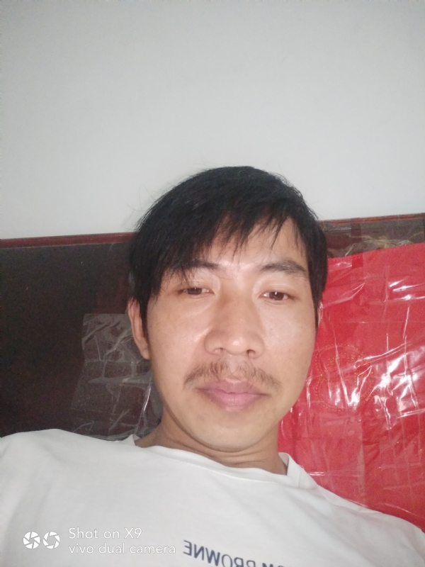 开心过着每一天的第一张照片--昆明相亲服务中心