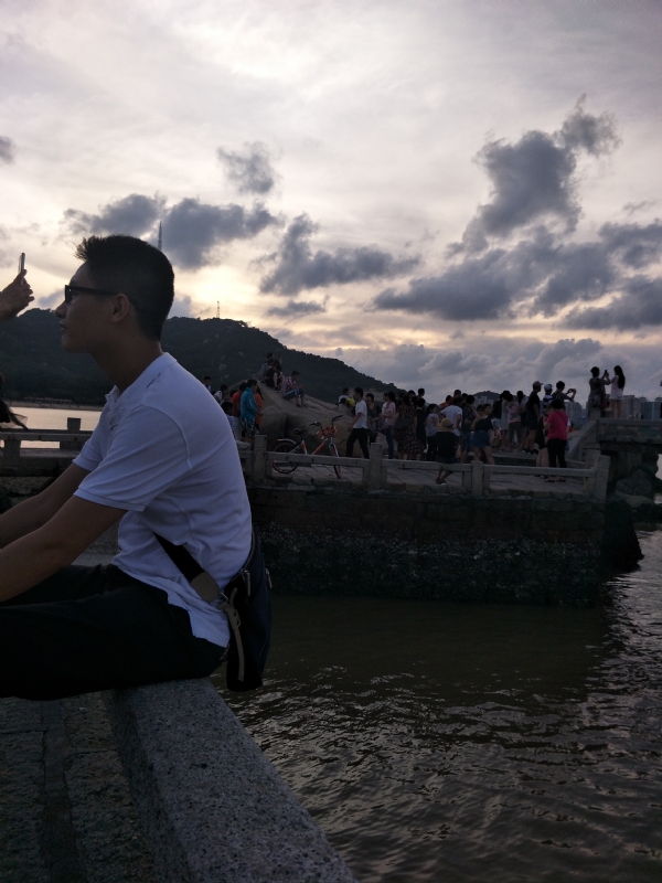 诗和远方的第一张照片--昆明相亲服务中心