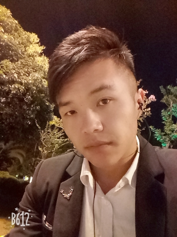 只求一陪伴的第一张照片--昆明相亲服务中心