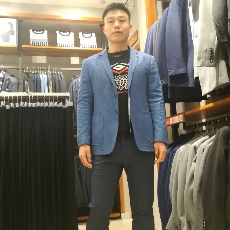 一只蚂蚁的第一张照片--昆明相亲服务中心