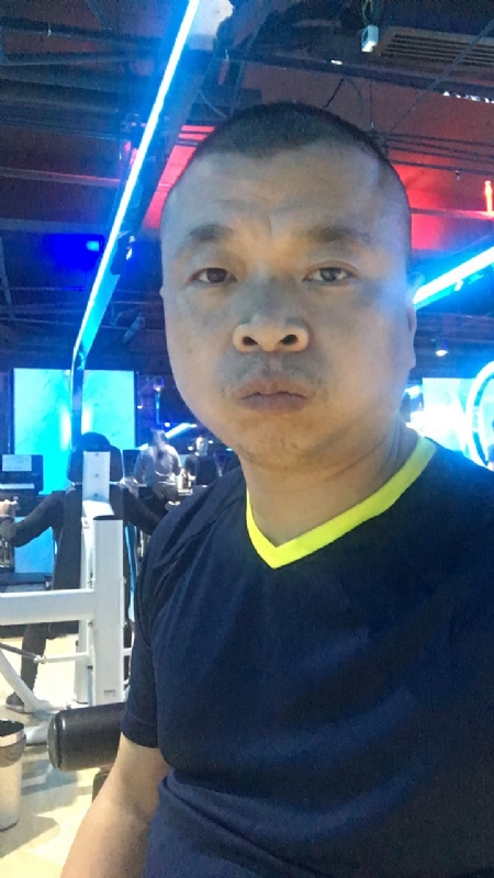 奋斗的第一张照片--昆明相亲服务中心