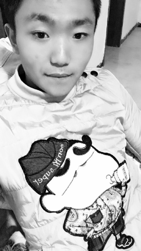 年轻的第一张照片--昆明相亲服务中心