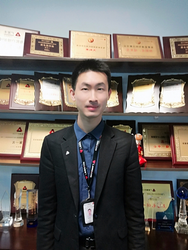 魔都青年的第一张照片--昆明相亲服务中心