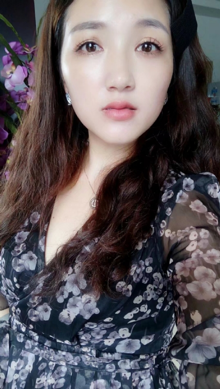 Jasmyn的第一张照片--昆明相亲服务中心