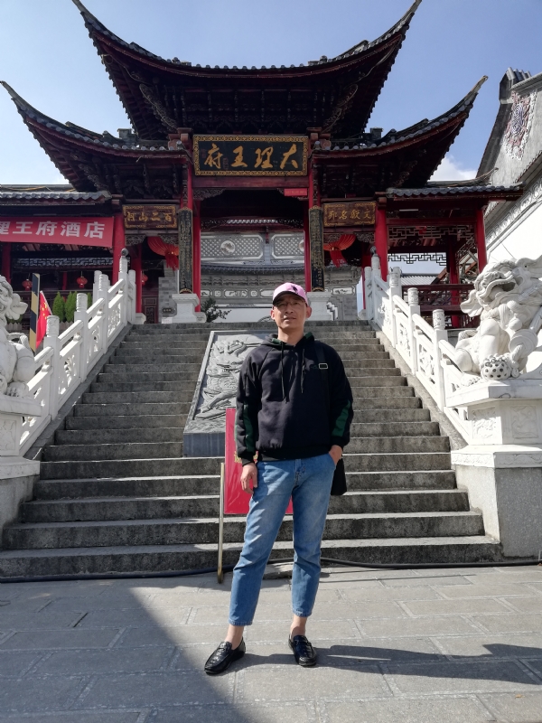 旧事离人的第一张照片--昆明相亲服务中心