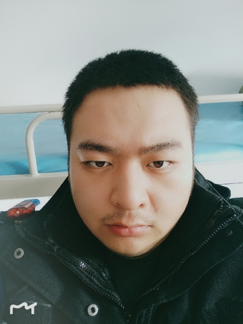 负重前行的第一张照片--昆明相亲服务中心