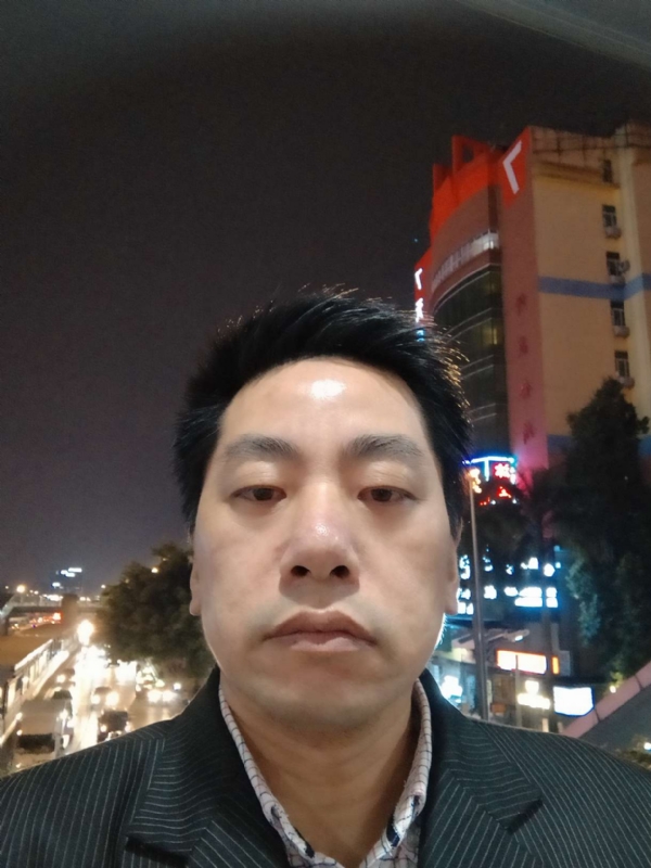 寻找真爱的第一张照片--昆明相亲服务中心