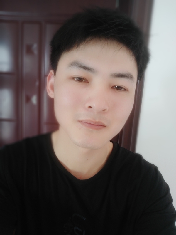 小情绪)っ的第一张照片--昆明相亲服务中心