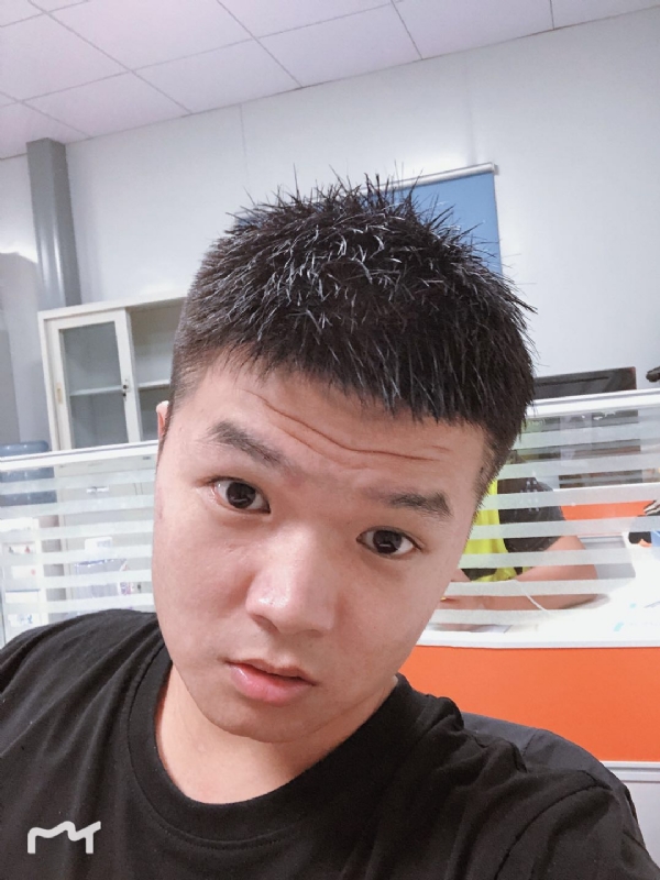 不忘初心的第一张照片--昆明相亲服务中心