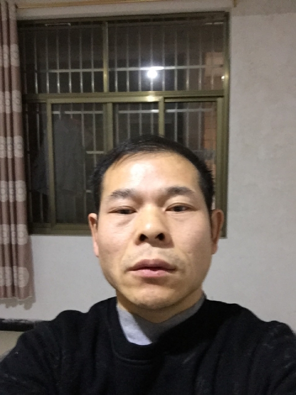 徐徐清风的第一张照片--昆明相亲服务中心