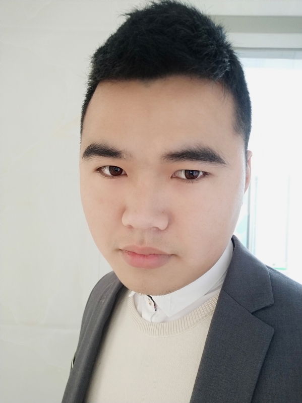 啊辉的第一张照片--昆明相亲服务中心