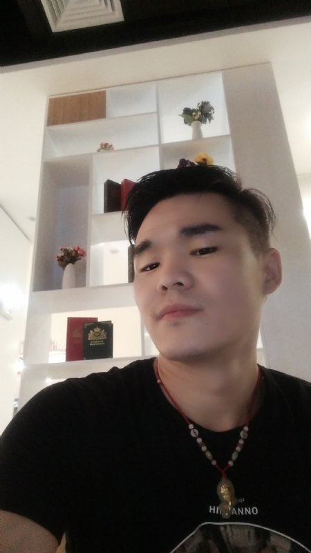 涵博随缘的第一张照片--昆明相亲服务中心