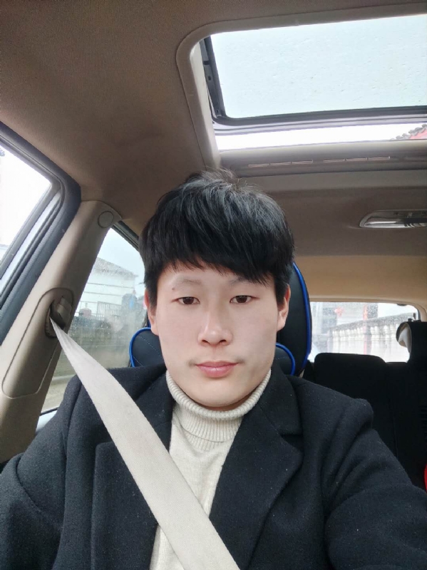 少年的第一张照片--昆明相亲服务中心