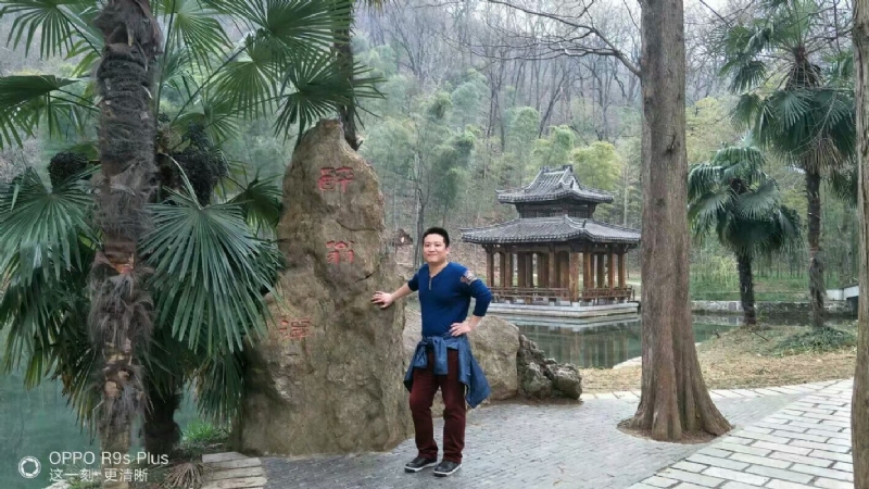 烦事用点心的第一张照片--昆明相亲服务中心