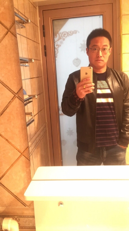 华灯初下的第一张照片--昆明相亲服务中心