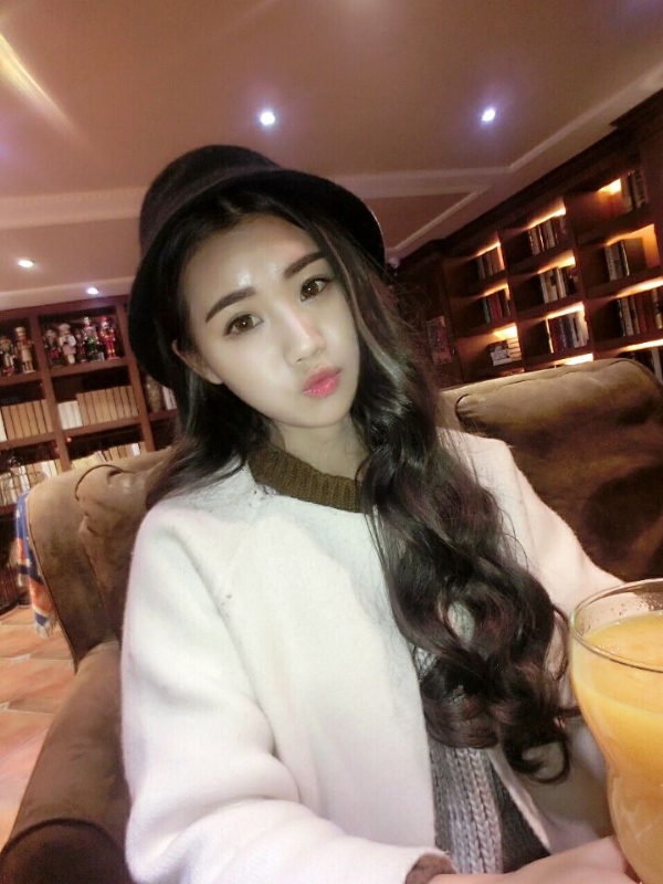 气质小妹的第三张照片--昆明相亲服务中心