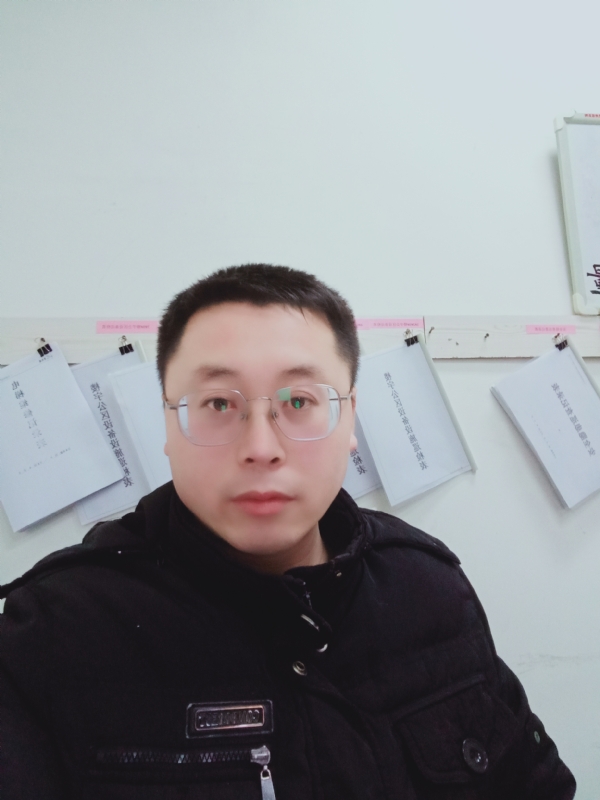 一头猪的第一张照片--昆明相亲服务中心