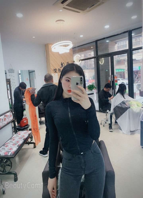 婷婷的第四张照片--昆明相亲服务中心