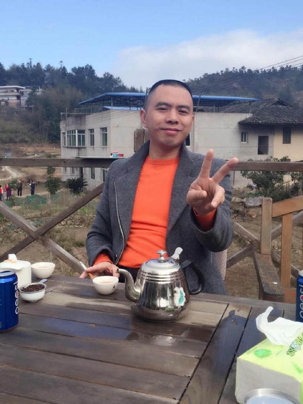 往生的第一张照片--昆明相亲服务中心