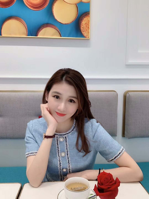 Emily的第二张照片--昆明相亲服务中心