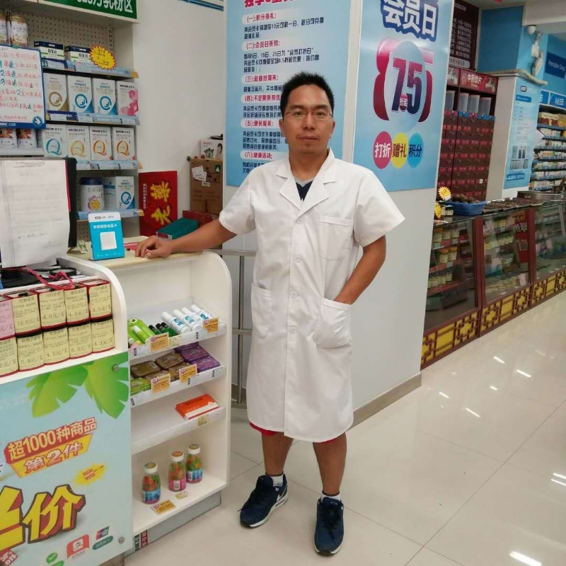 开开心心的第一张照片--昆明相亲服务中心