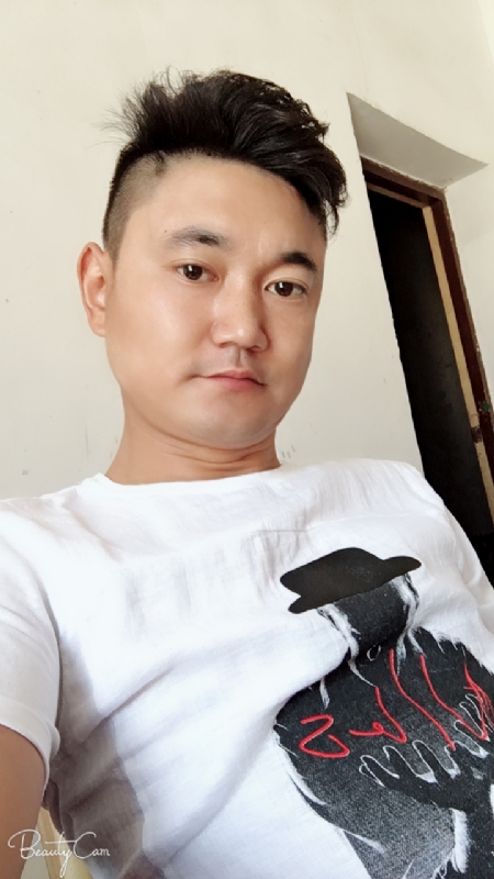 yang的第一张照片--昆明相亲服务中心