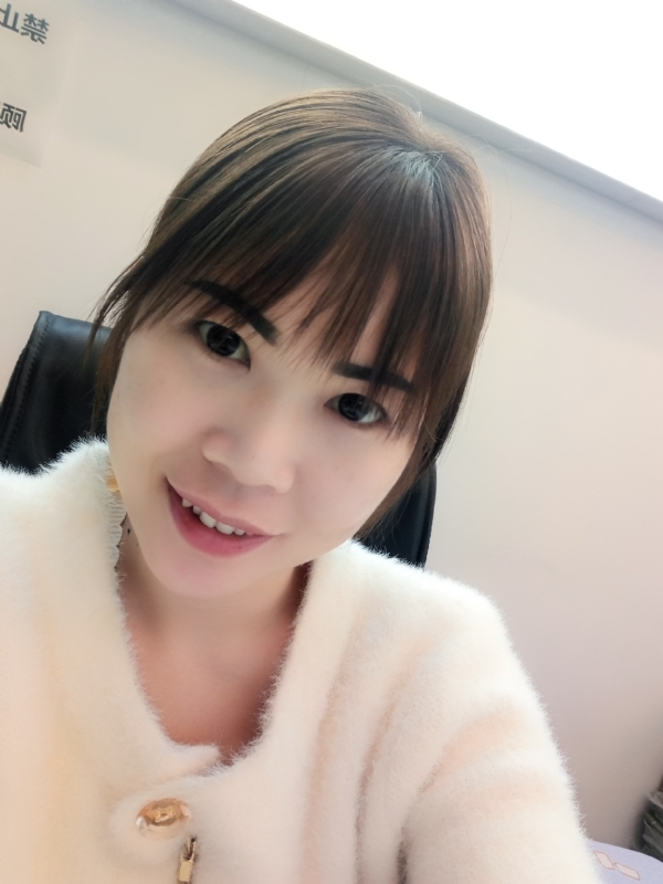 覃小会的第一张照片--昆明相亲服务中心