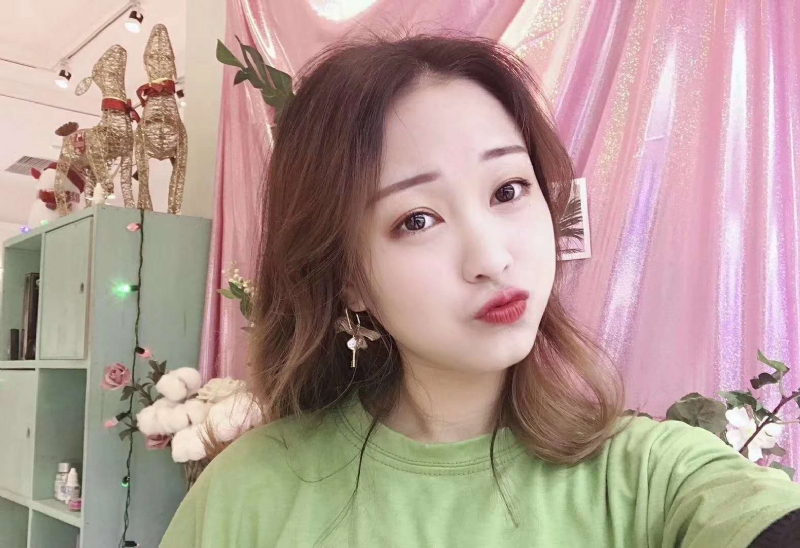 罗兰的第二张照片--昆明相亲服务中心