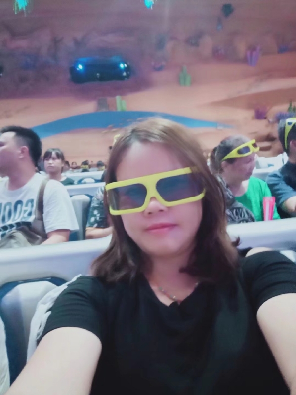 牙彩的第一张照片--昆明相亲服务中心