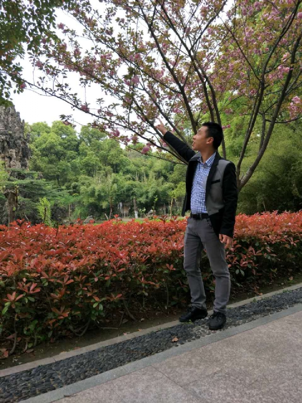 坦诚的第一张照片--昆明相亲服务中心