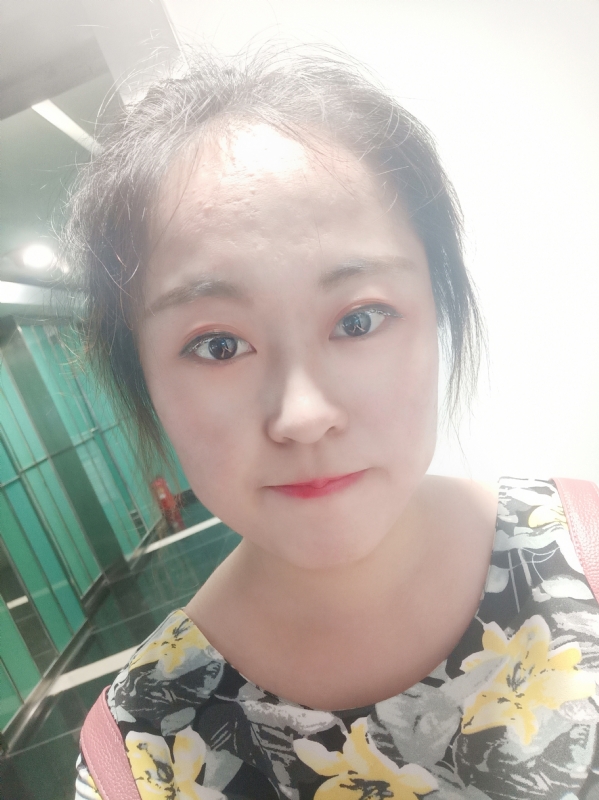 小花伞的第一张照片--昆明相亲服务中心