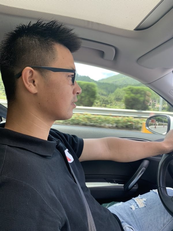 浪漫益友的第一张照片--昆明相亲服务中心