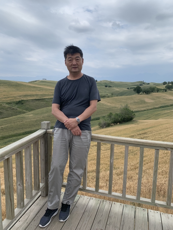 顺其自然的第一张照片--昆明相亲服务中心