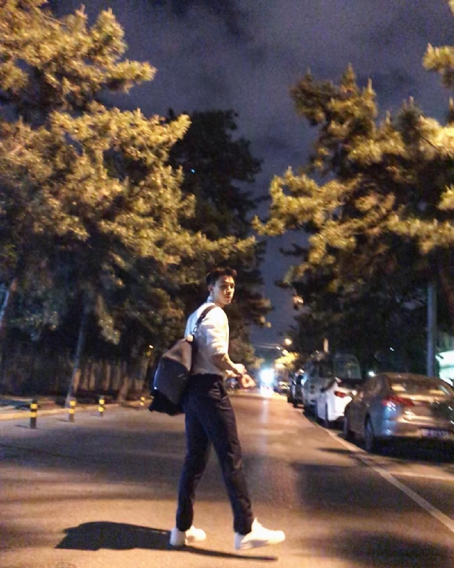 深海的第二张照片--昆明相亲服务中心