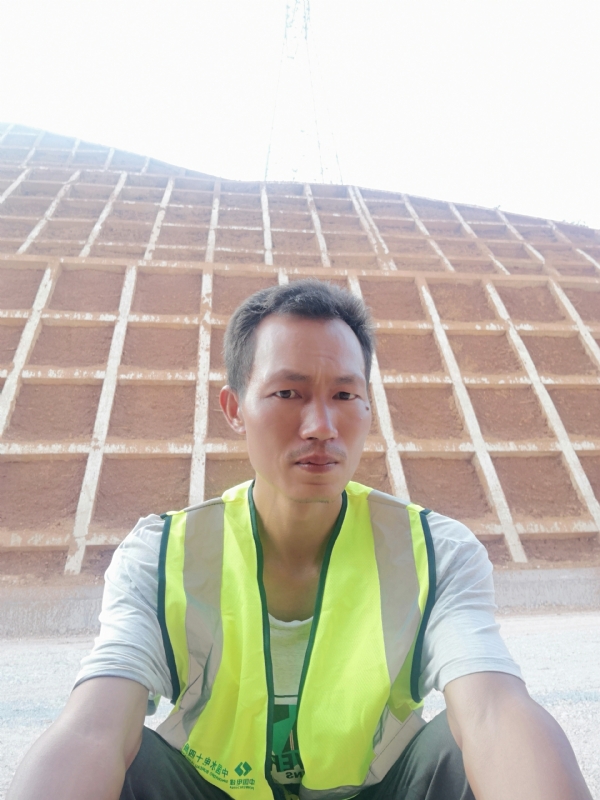 哥们的第一张照片--昆明相亲服务中心