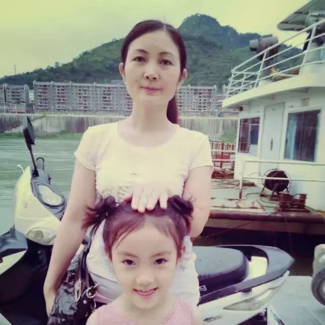 匆匆那年的第一张照片--昆明相亲服务中心