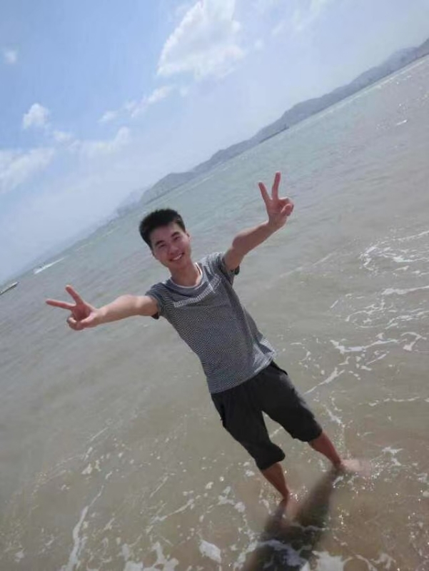 鱼头zzz的第二张照片--昆明相亲服务中心