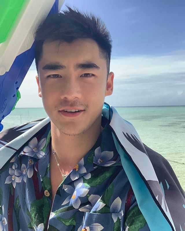 似风沙的第一张照片--昆明相亲服务中心