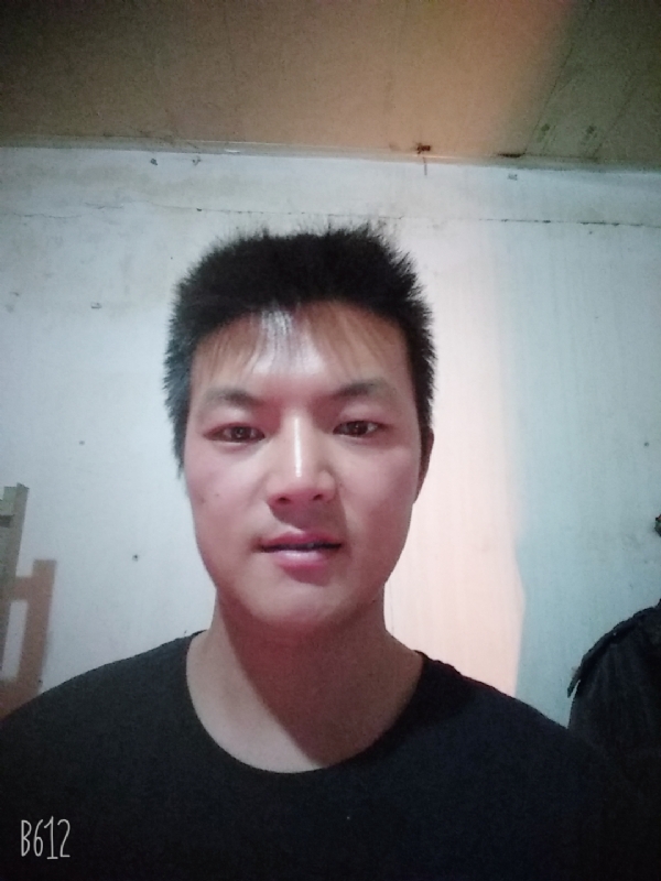 风轻云淡的第一张照片--昆明相亲服务中心