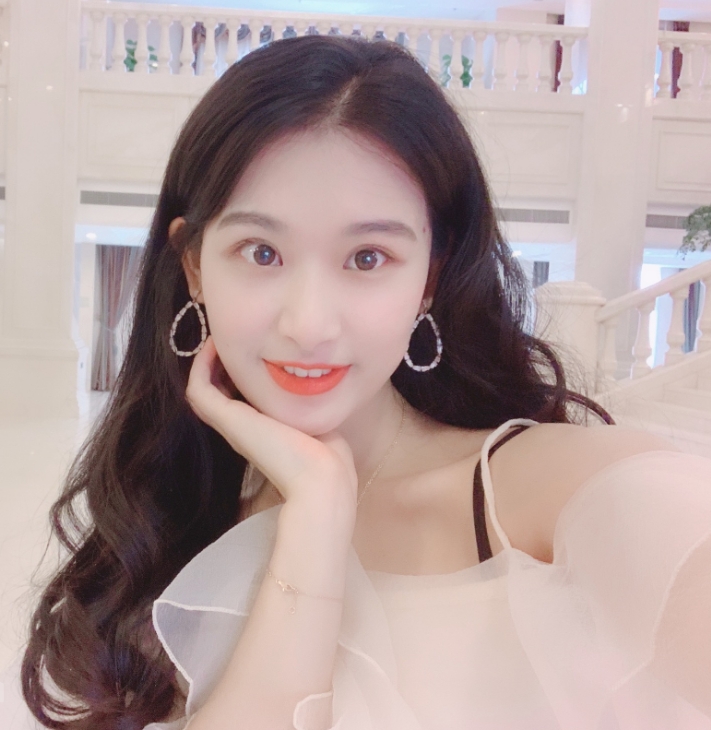 薇信zsqyaer的第一张照片--昆明相亲服务中心