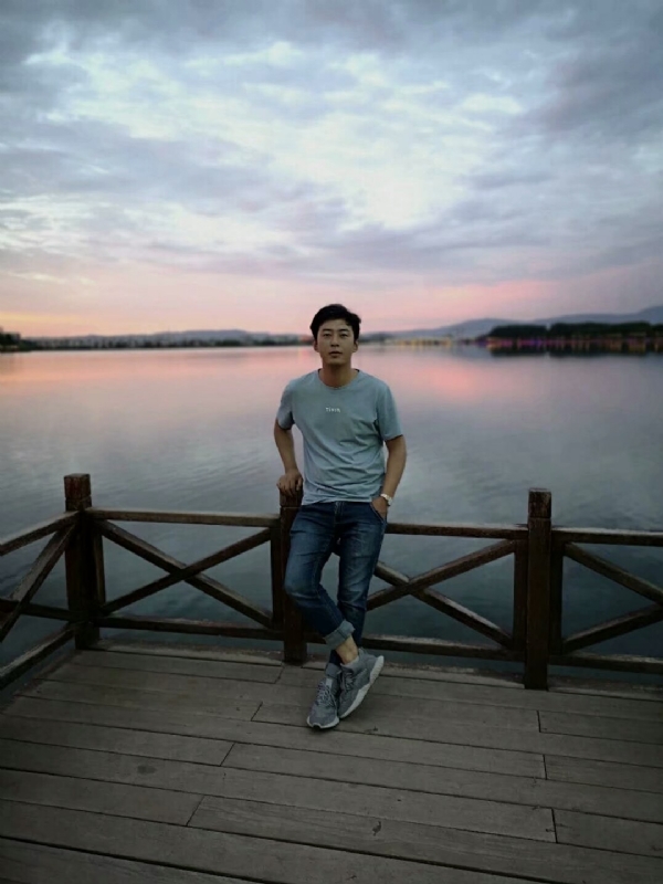 喂南墙我要撞你了的第一张照片--昆明相亲服务中心