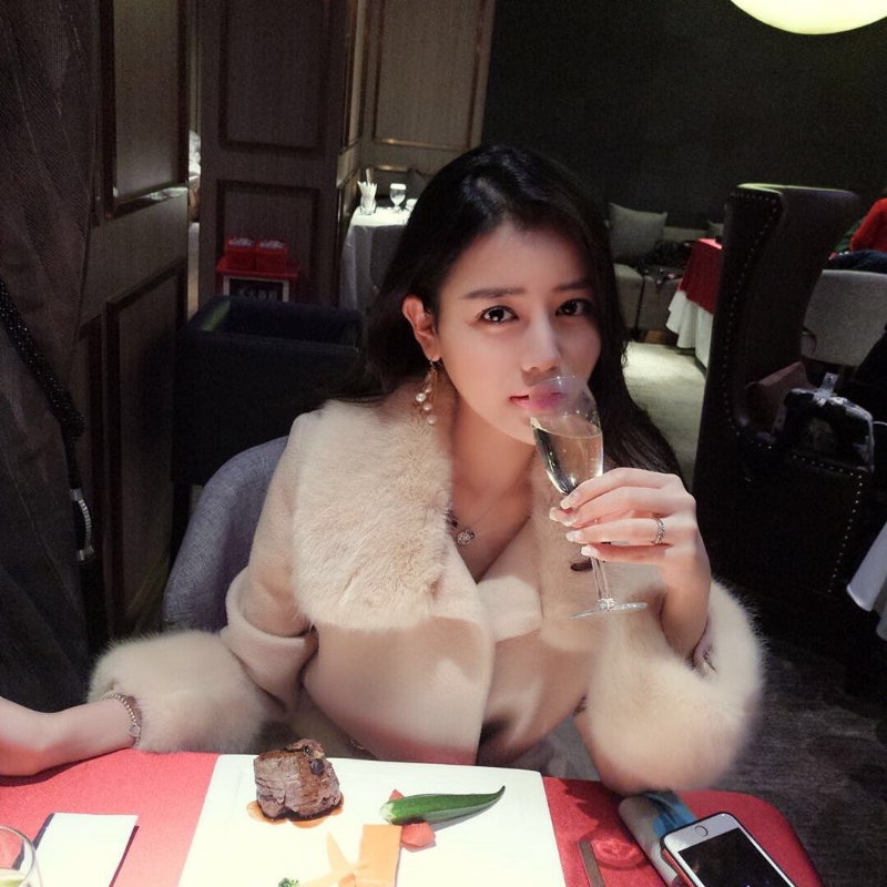 空谷幽兰的第一张照片--昆明相亲服务中心