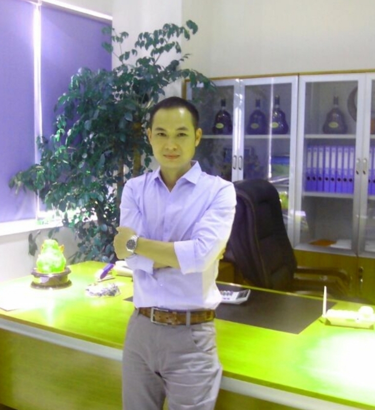 风中劲草的第一张照片--昆明相亲服务中心