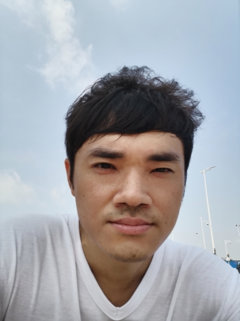 老实人的第一张照片--昆明相亲服务中心